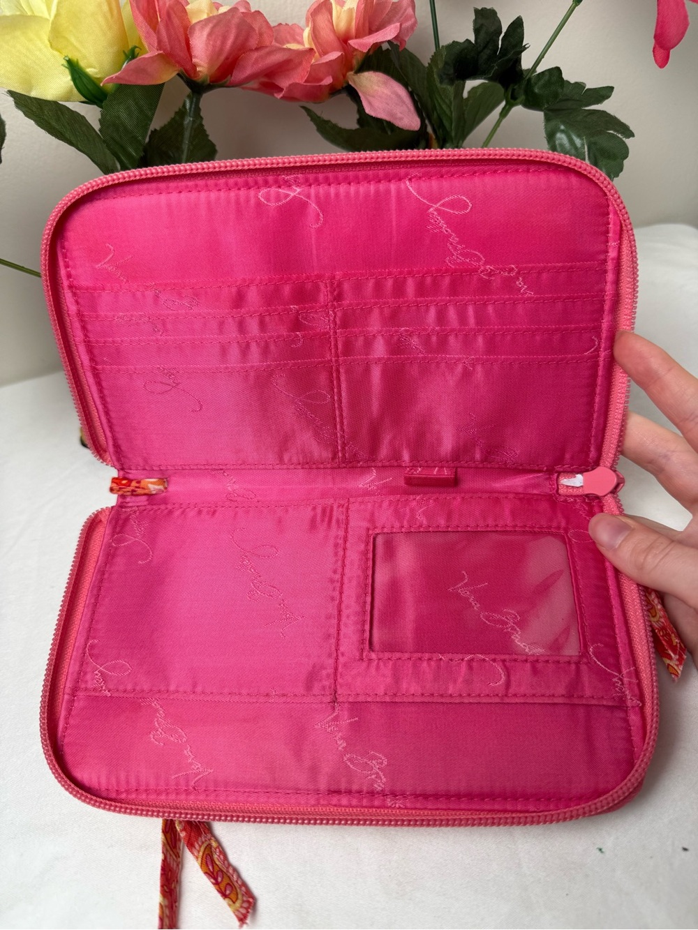 EUC Vera Bradley Sherbert Zip Around Wallet Retired 7.5” X 4.75” LAST ONE! - Picture 5 of 6
